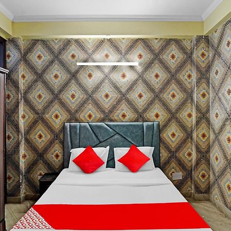 Hotel O Park View Νόιντα Εξωτερικό φωτογραφία