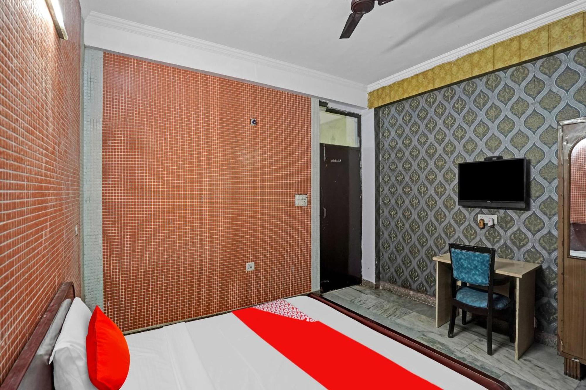 Hotel O Park View Νόιντα Εξωτερικό φωτογραφία