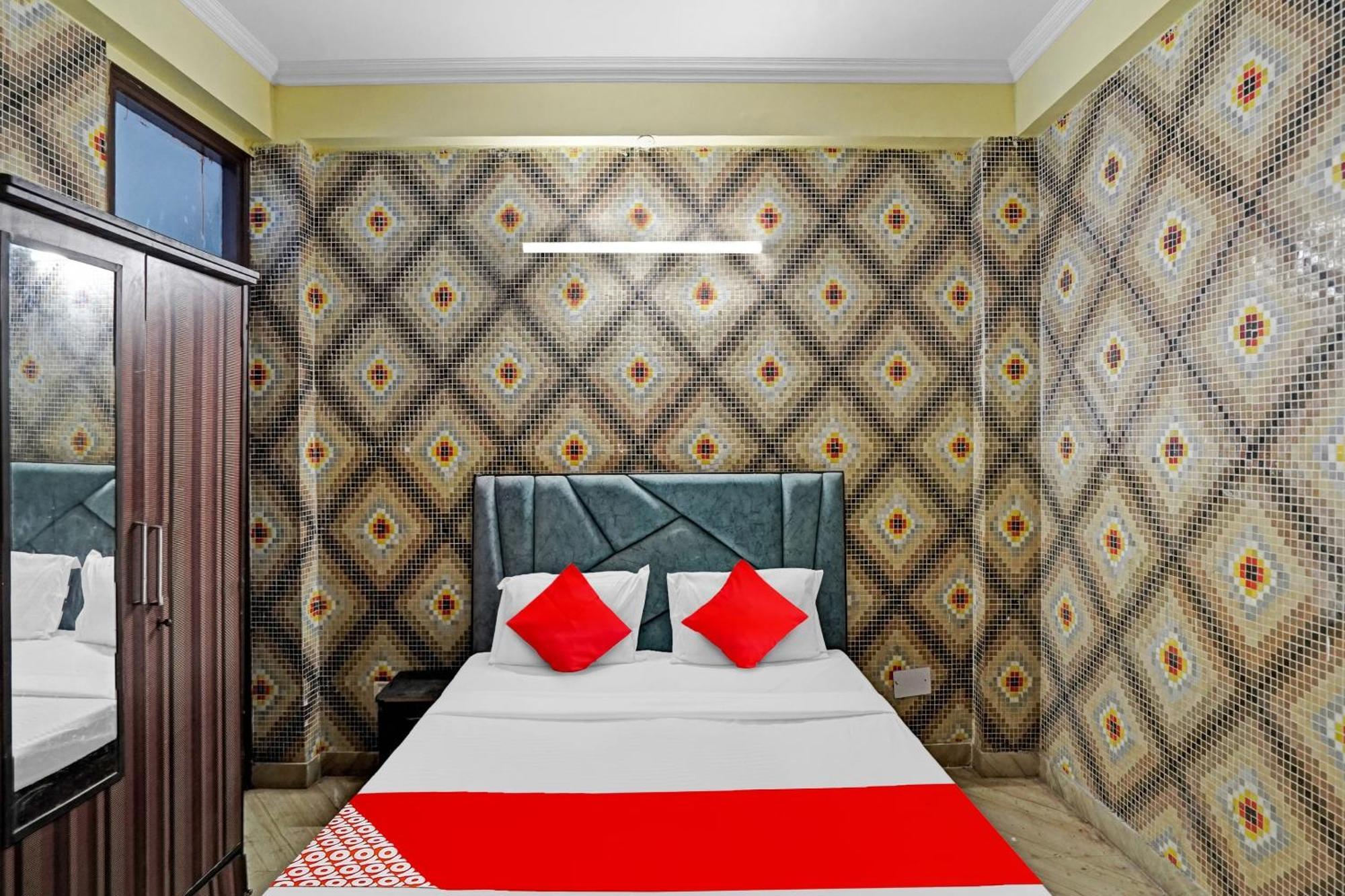 Hotel O Park View Νόιντα Εξωτερικό φωτογραφία